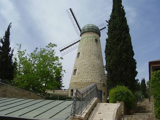 yemin moshe windmill in jerusalem