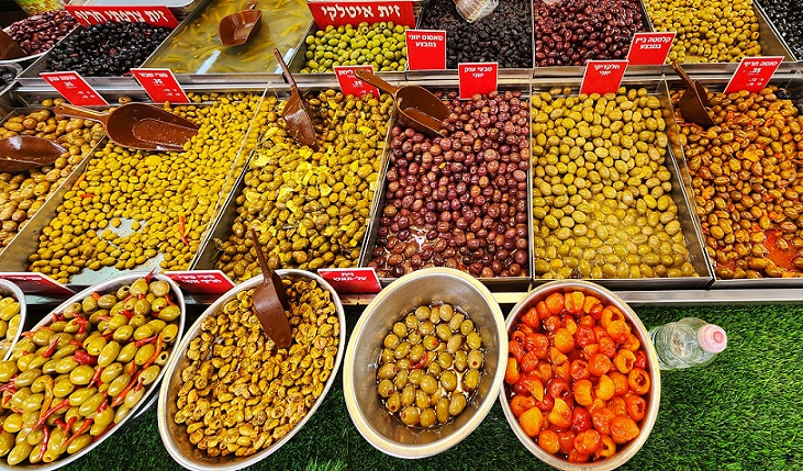 olives mahane yehuda market in Jerusalem