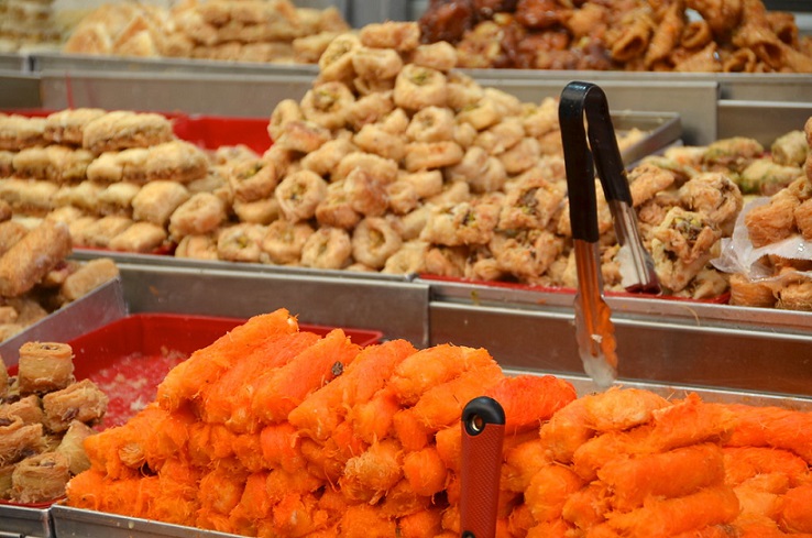 sweets mahne yehuda market in jerusalem