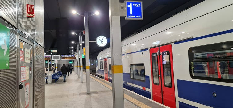 train in jerusalem underground navon station