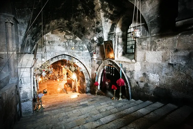 entrance to tomb of the virgin mary in jerusalem